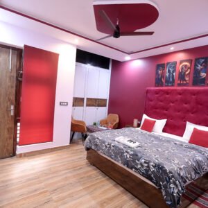 Deluxe Family Room
